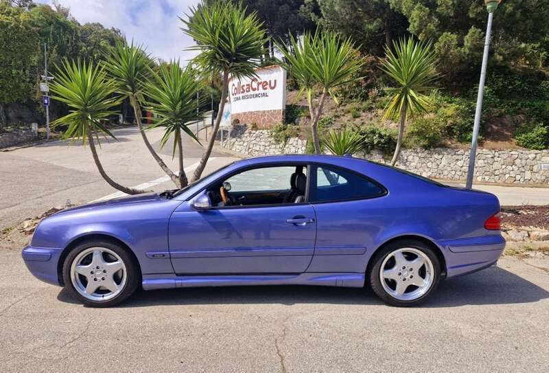 Usado Mercedes CLK200 Elegance 354 CV (260 kW) 2000 Burdeos Coupe
