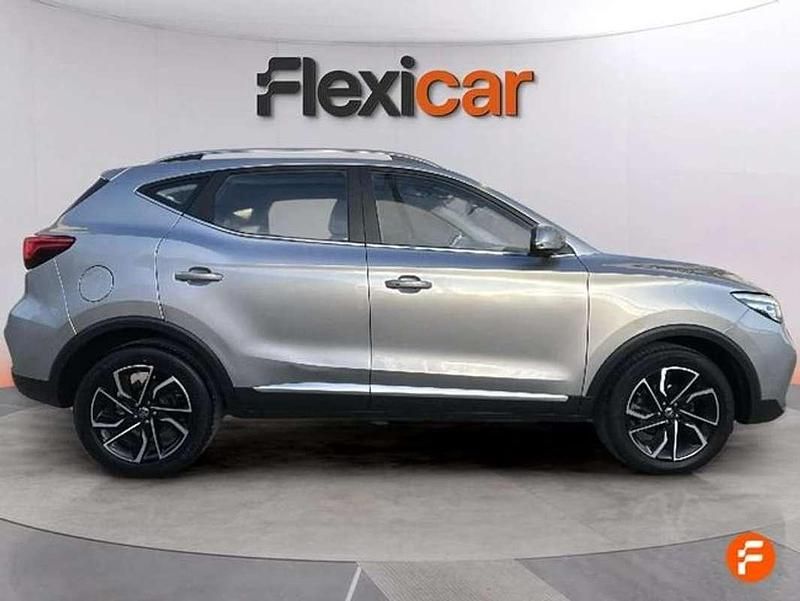 Usado MG ZS Luxury 111 CV (81 kW) 2023 Gris SUV