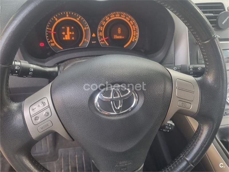 Gris / plata Usado 2007 Toyota Auris Luna Berlina | 2100 € (Super precio) - Imagen 1/3
