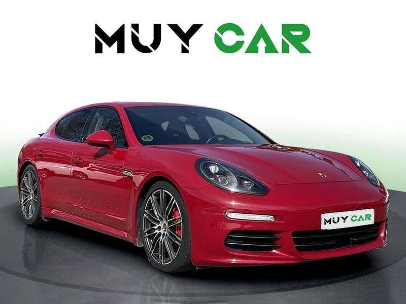 Usado Porsche Panamera Edition 300 CV (220 kW) 2015 Rojo Utilitario