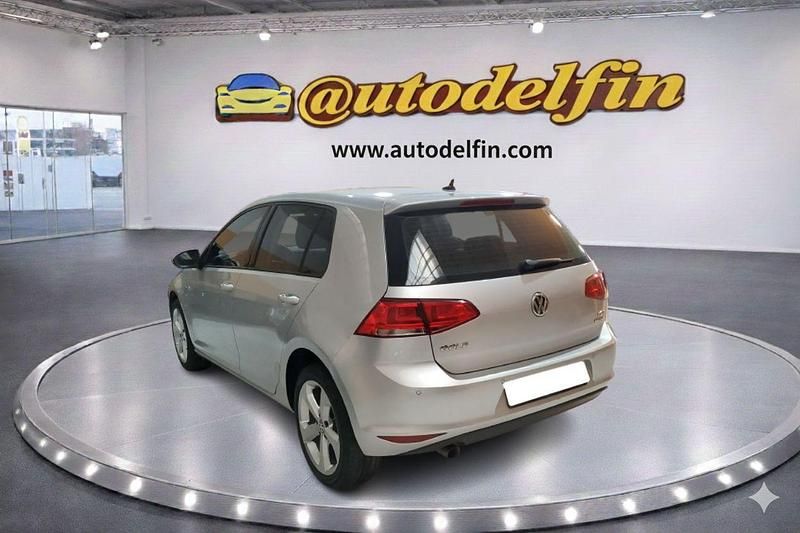 Usado VW Golf VII Advance 150 CV (110 kW) 2016 Gris Berlina