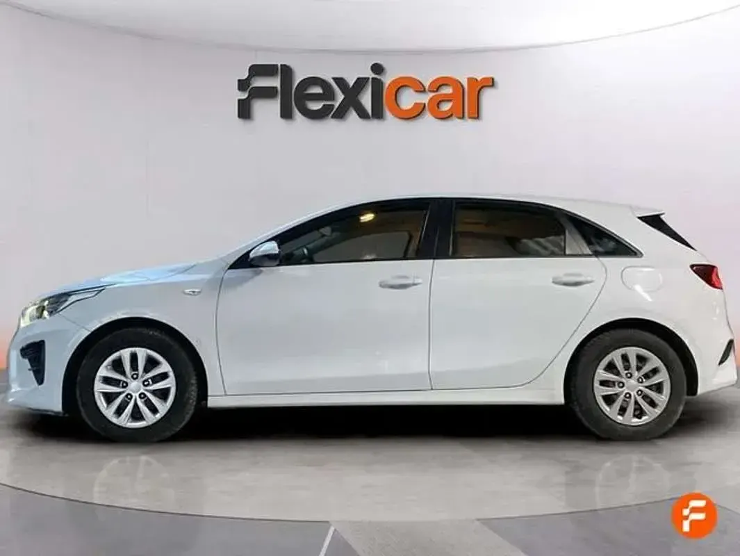Usado Kia Ceed 120 CV (88 kW) 2020 Blanco Utilitario