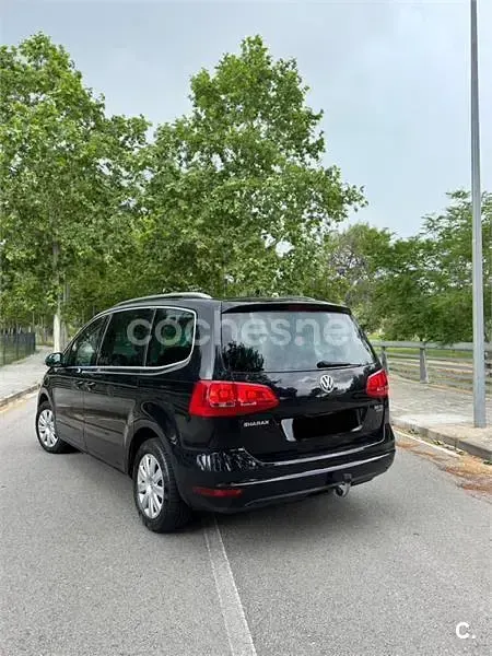 Usado VW Sharan Sport 140 CV (102 kW) 2012 Negro Monovolumen