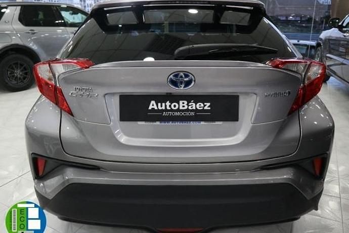 Usado Toyota C-HR Advance 122 CV (89 kW) 2019 Gris SUV