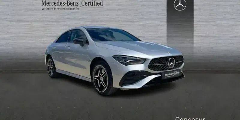 Usado Mercedes CLA250e 218 CV (160 kW) 2025 Plata Coupe