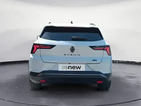 Usado Renault Scenic E-Tech Esprit Alpine 160 kW (218 CV) 2025 Blanco SUV