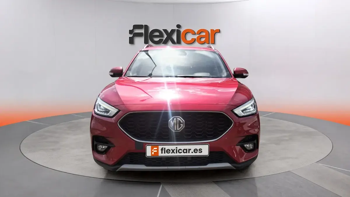 Usado MG ZS Luxury 111 CV (81 kW) 2022 Rojo SUV