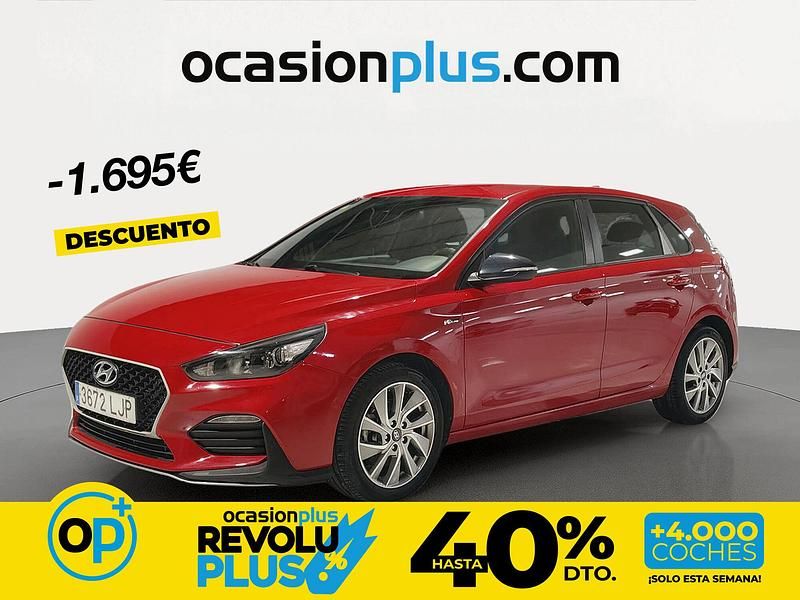 Usado Hyundai i30 N Line 120 CV (88 kW) 2020 Rojo