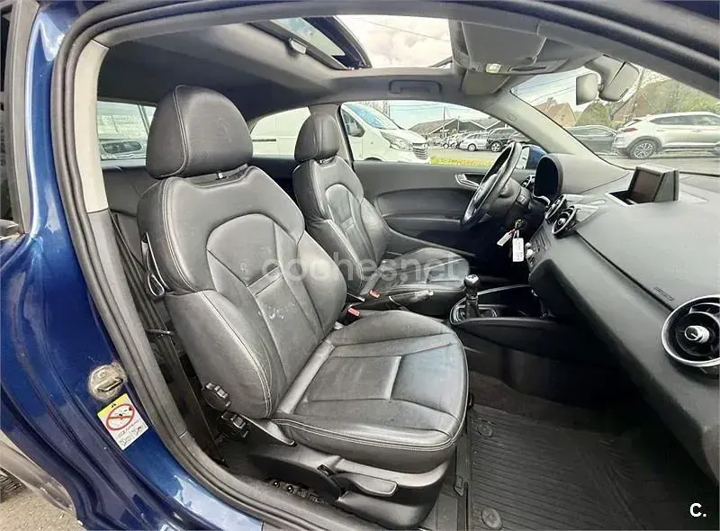 Usado Audi A1 Ambition 105 CV (77 kW) 2011 Azul Utilitario