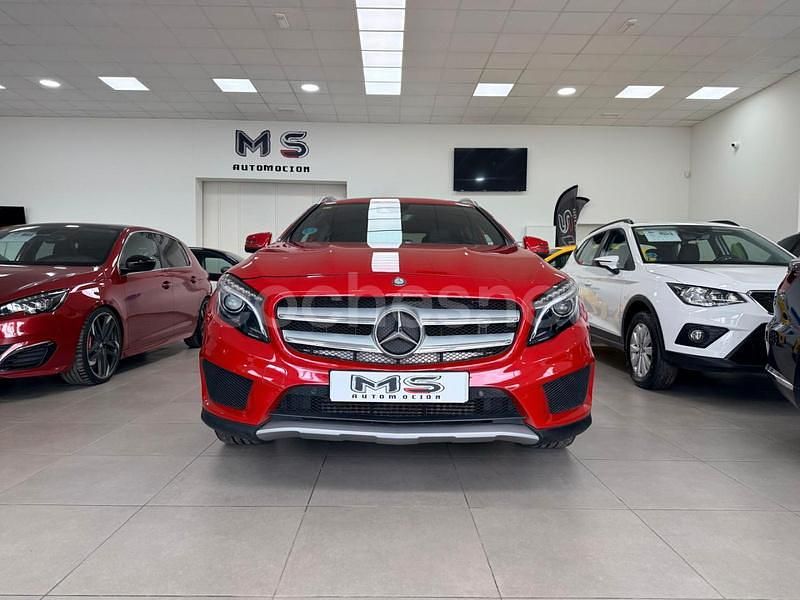 Używany Mercedes GLA220 AMG line 177 KM (130 kW) 2017 Czerwony SUV