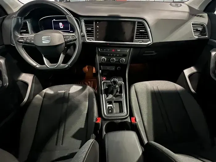 Usado Seat Ateca Style 150 CV (110 kW) 2021 Gris SUV