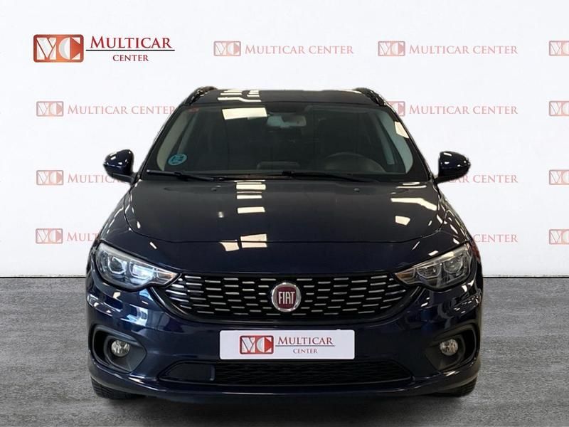 Usado Fiat Tipo Lounge 120 CV (88 kW) 2019 Azul Familiar