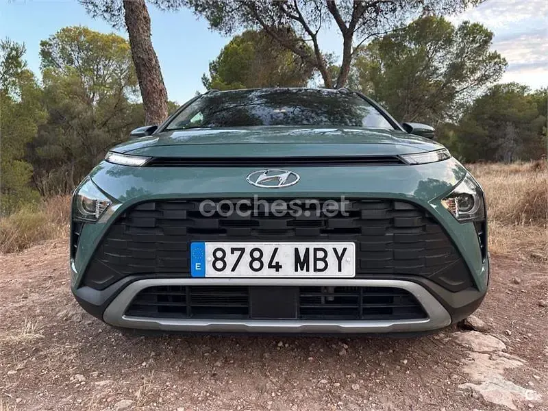 Usado Hyundai Bayon 100 CV (73 kW) 2022 Verde SUV