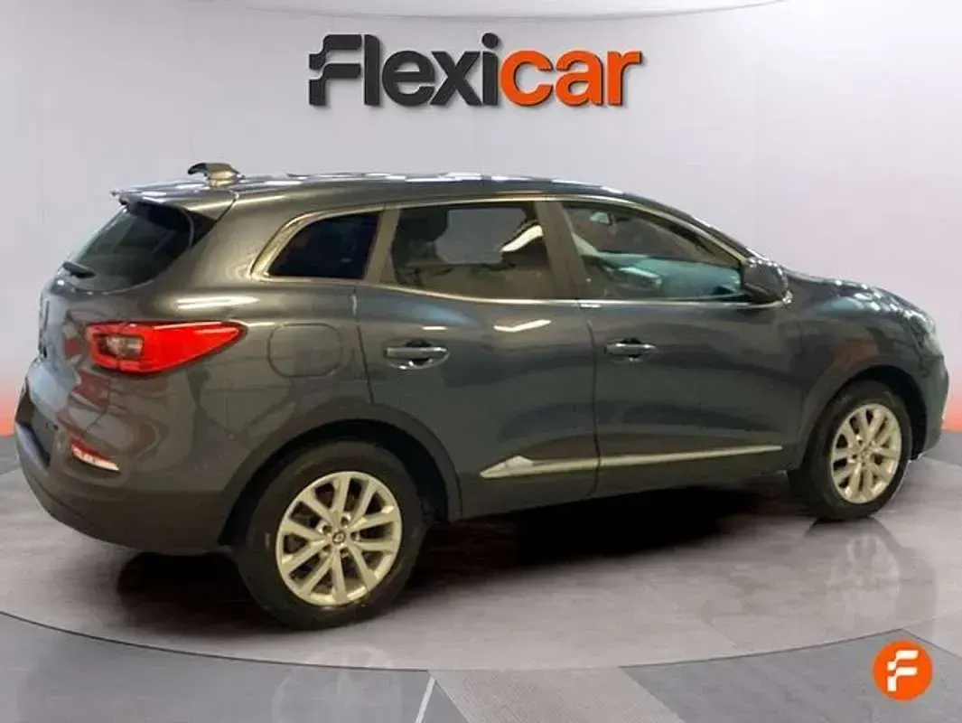 Usado Renault Kadjar Zen 116 CV (85 kW) 2022 Gris SUV