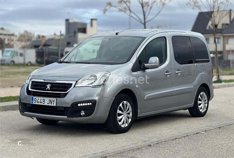 Gris / plata Usado 2016 Peugeot Partner Tepee Style Monovolumen | 5900 € (Precio justo) - Imagen 1/4