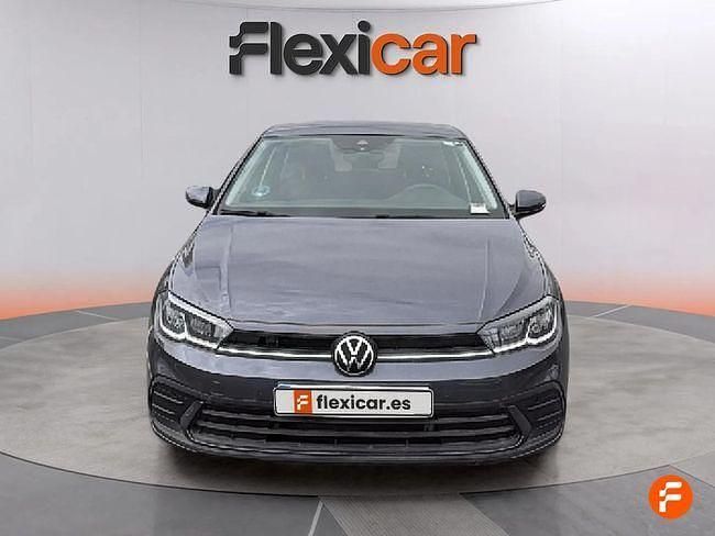 Usado VW Polo Life 95 CV (69 kW) 2024 Gris / plata Berlina