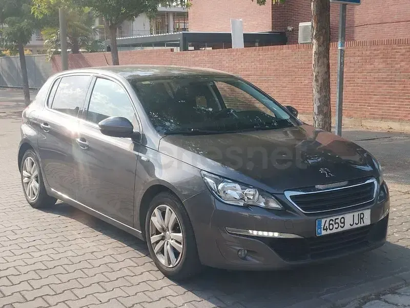 Usado Peugeot 308 Style 110 CV (80 kW) 2015 Beige Berlina