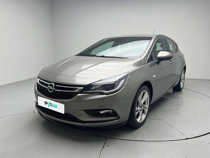 Gris Usado 2017 Opel Astra Dynamic Utilitario | 15.900 € - Imagen 1/1