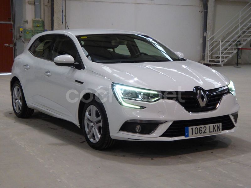 Blanco Usado 2019 Renault Mégane IV Business Berlina | 8995 € (Buen precio) - Imagen 1/4
