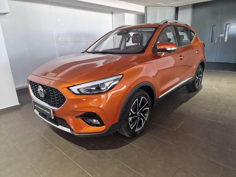 Usado MG ZS Comfort 106 CV (77 kW) 2024 Naranja SUV