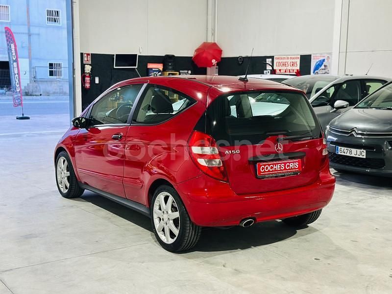 Usado Mercedes A150 Avantgarde 95 CV (69 kW) 2008 Rojo Berlina