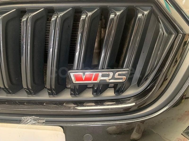 Usado Skoda Octavia RS 245 CV (180 kW) 2021 Negro Familiar