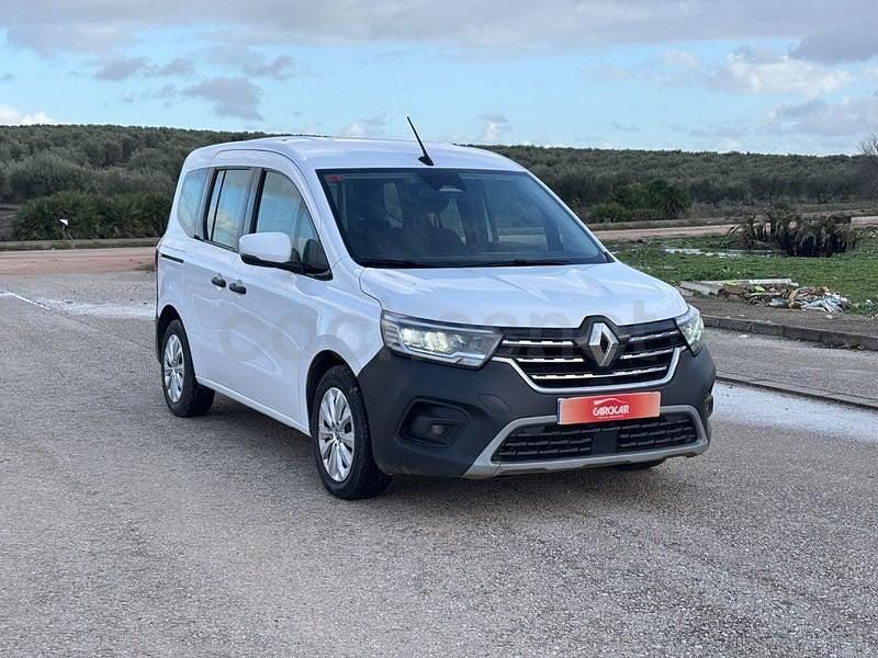 Usado Renault Kangoo 95 CV (69 kW) 2022 Blanco Monovolumen