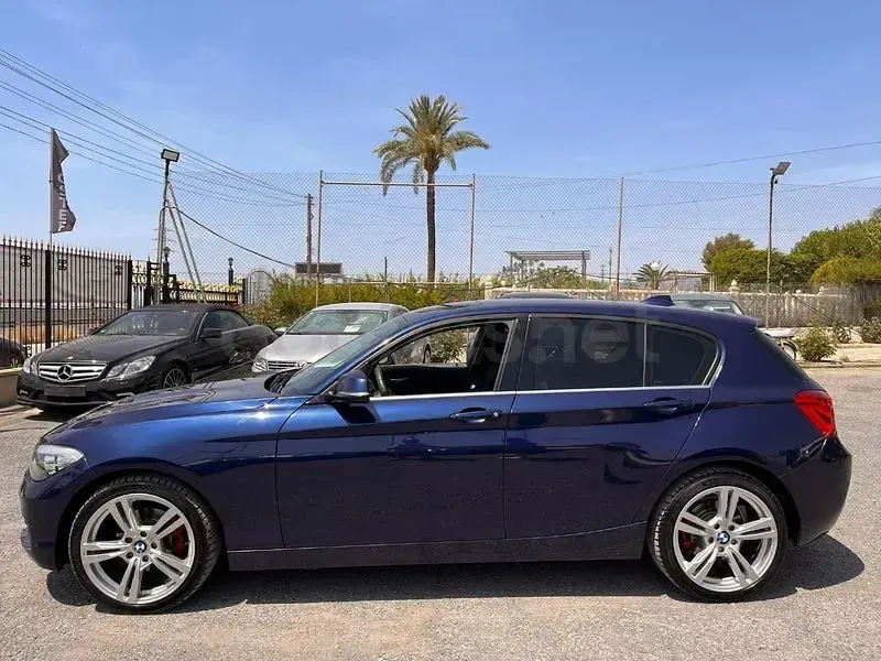 Usado BMW 120 190 CV (139 kW) 2017 Azul Utilitario