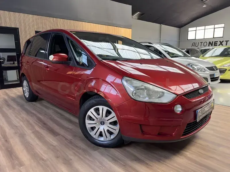 Usado Ford S-MAX Trend 125 CV (91 kW) 2007 Granate Monovolumen