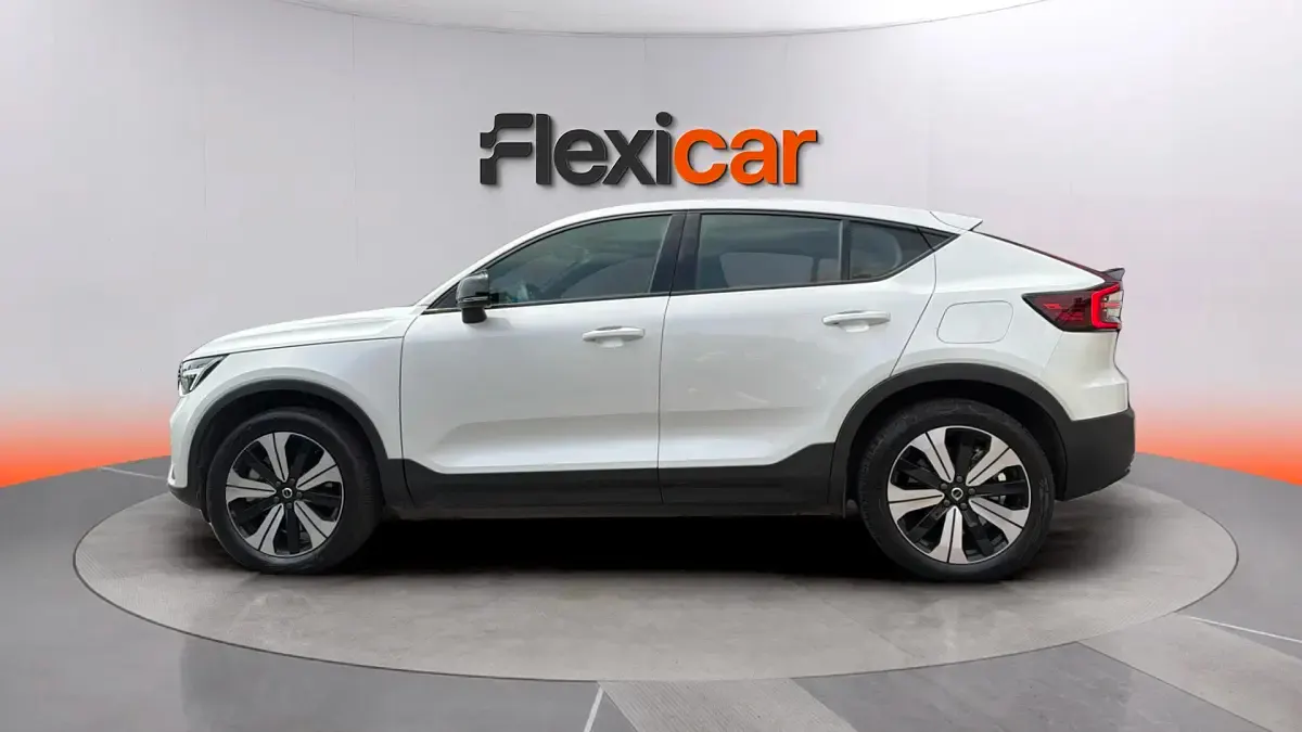 Usado Volvo C40 Ultimate 300 kW (408 CV) 2023 Blanco SUV