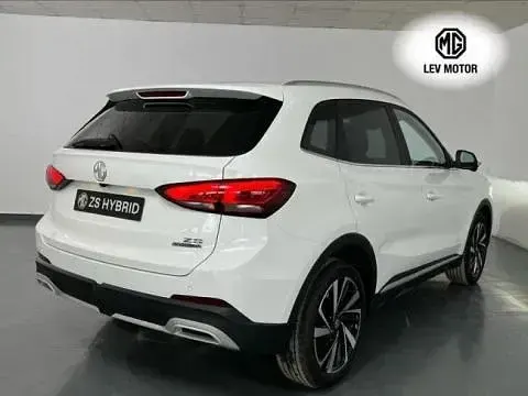 Usado MG ZS Luxury 197 CV (144 kW) 2025 Blanco SUV