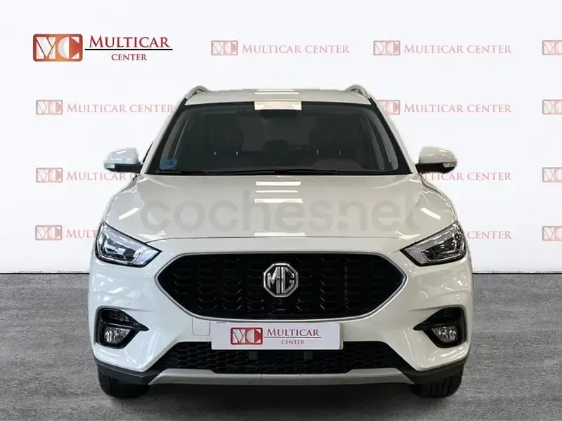 Usado MG ZS Luxury 111 CV (81 kW) 2023 Blanco SUV