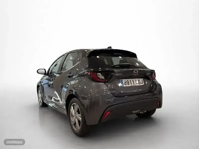 Usado Mazda 2 Exclusive-Line 116 CV (85 kW) 2025 Gris Utilitario