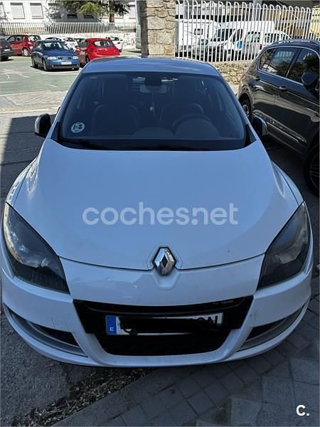 Usado Renault Mégane Dynamique 130 CV (95 kW) 2011 Blanco Berlina