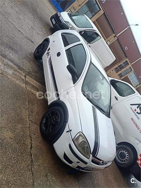Usado Opel Corsa Enjoy 75 CV (55 kW) 2006 Blanco Utilitario