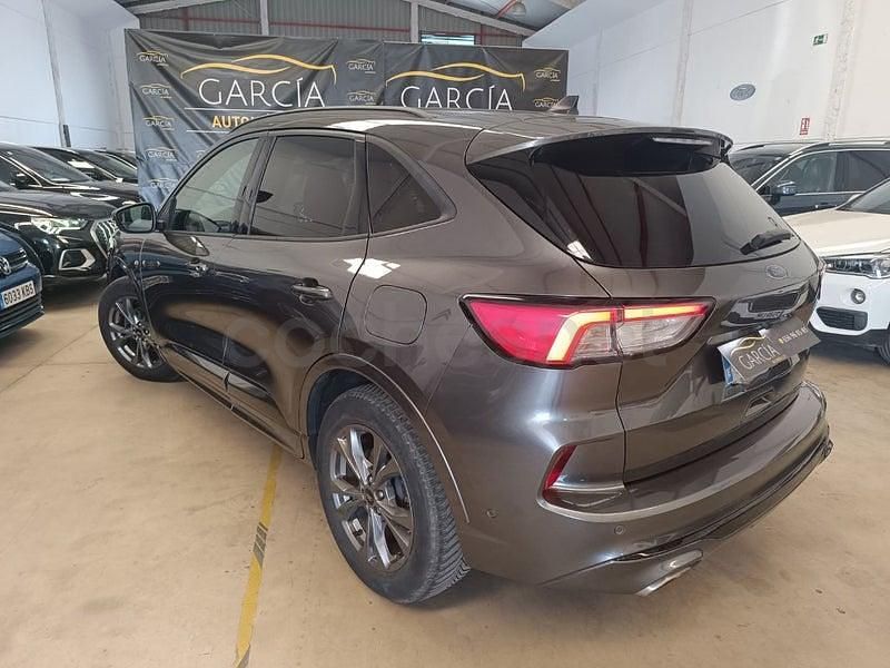 Używany Ford Kuga ST-Line X 150 KM (110 kW) 2021 Beżowy SUV