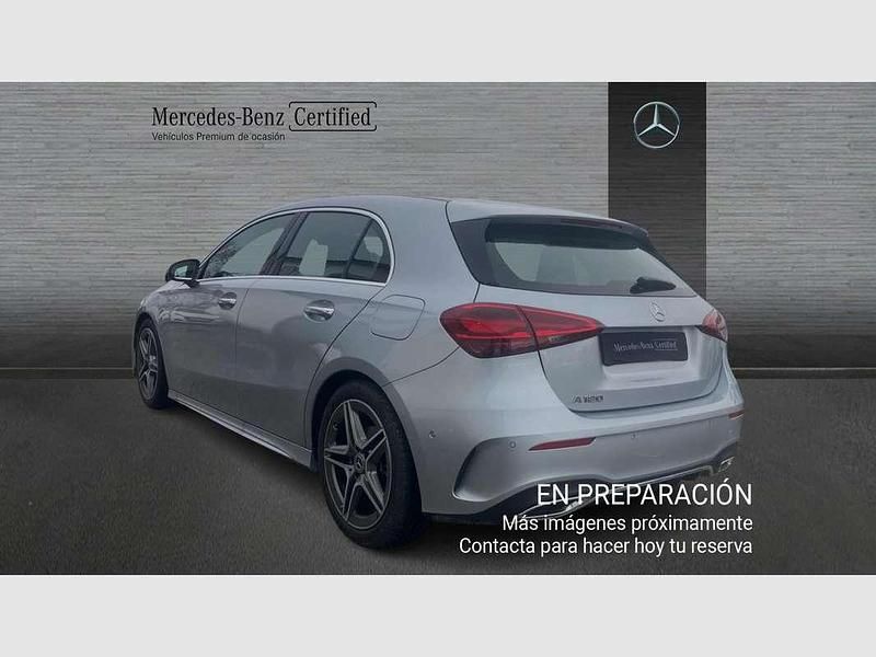 Usado Mercedes A180 136 CV (100 kW) 2025 Plateado Berlina