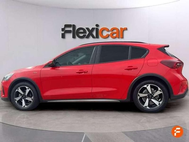 Usado Ford Focus Active X 155 CV (114 kW) 2024 Rojo Berlina