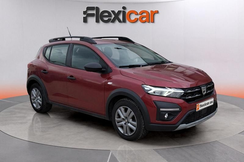 Burdeos Usado 2022 Dacia Sandero Essentiel Utilitario | 11.790 € (Precio justo) - Imagen 1/4