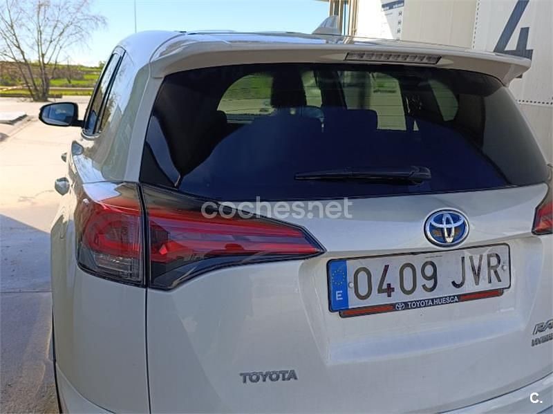 Usado Toyota RAV4 Hybrid Advance 197 CV (144 kW) 2016 Blanco SUV