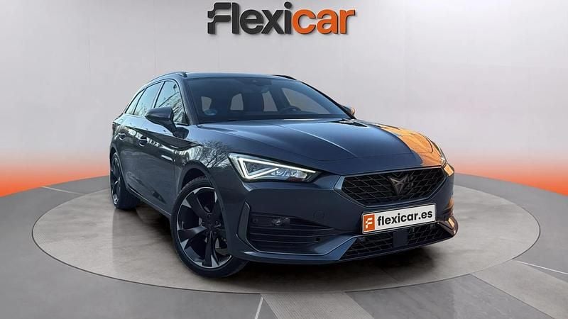 Usado Cupra Leon 150 CV (110 kW) 2023 Gris Familiar