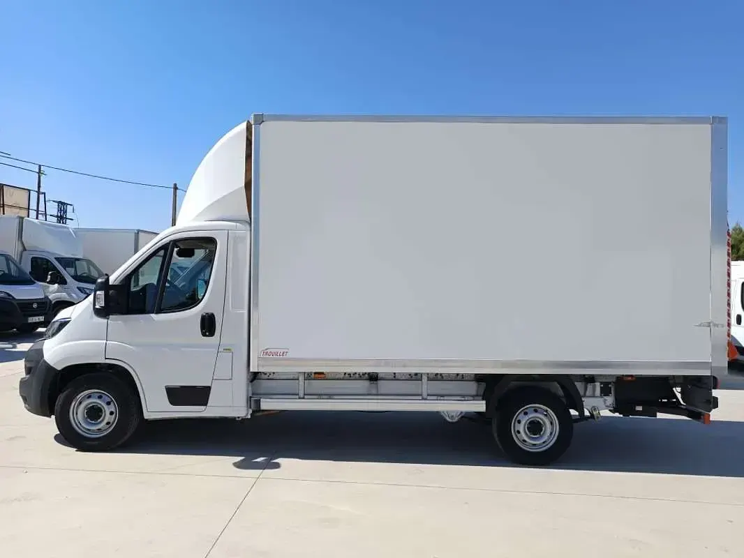 Usado Fiat Ducato 140 CV (102 kW) 2022 Blanco Van