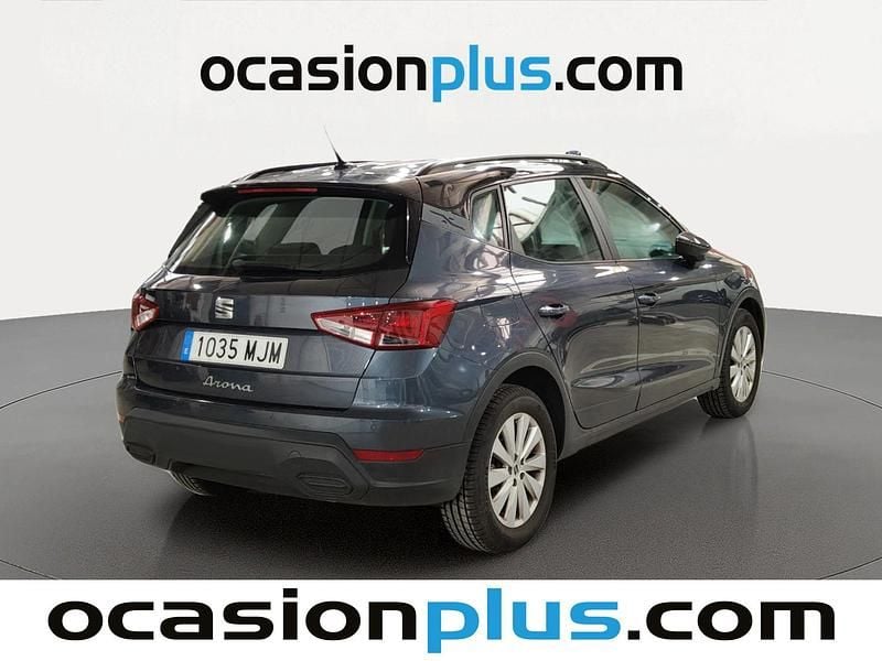 Usado Seat Arona Style 110 HP (80 kW) 2023 Cinzento SUV