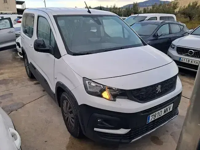 Gebraucht Peugeot Rifter Business-Line 102 PS (75 kW) 2023 Weiß Van / Kleinbus