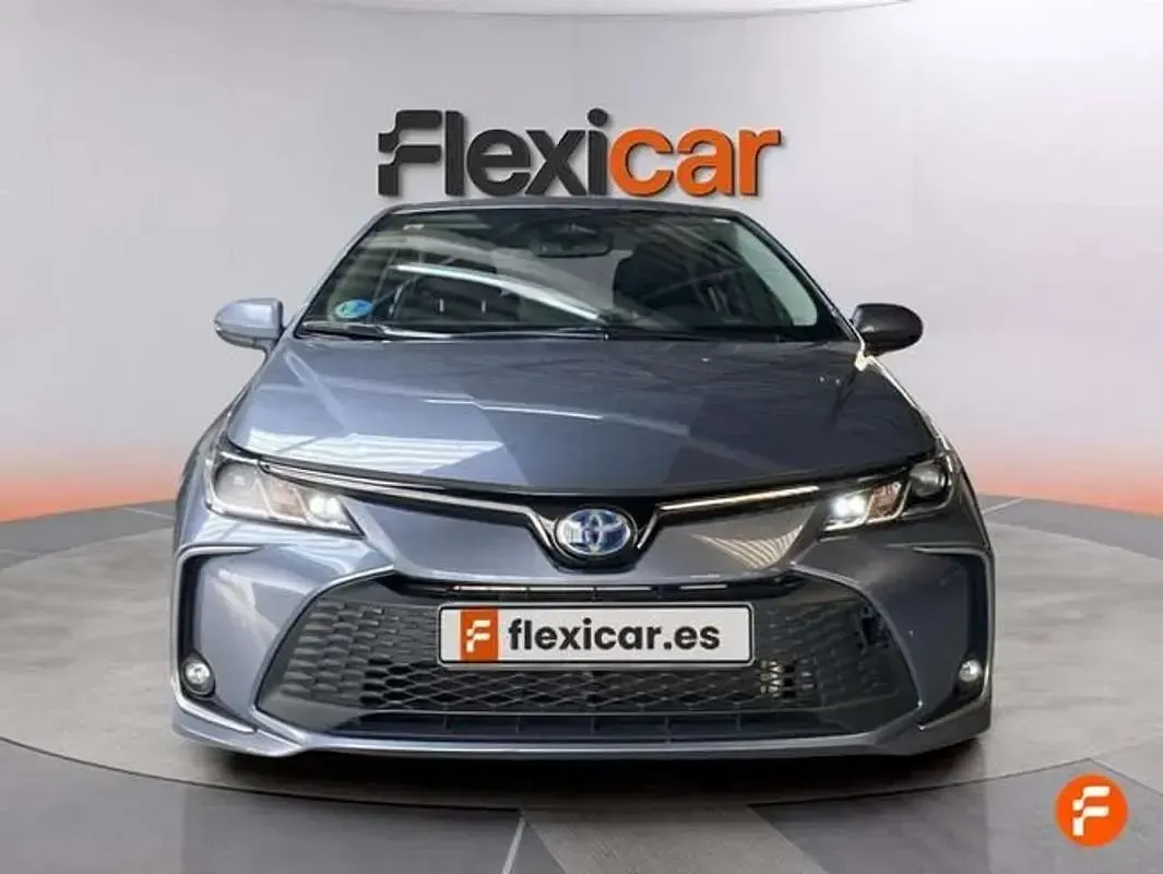 Käytetty Toyota Corolla Active 140 HP (102 kW) 2024 Harmaa Viistoperä