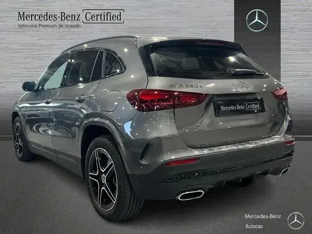 Usado Mercedes GLA250 218 CV (160 kW) 2025 Gris montaña SUV