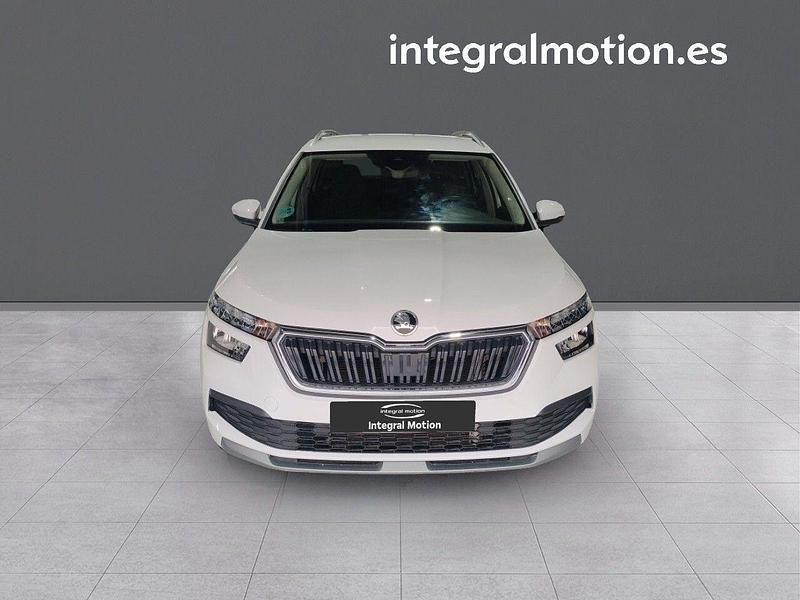 Usado Skoda Kamiq Selection 149 CV (109 kW) 2023 Blanco SUV