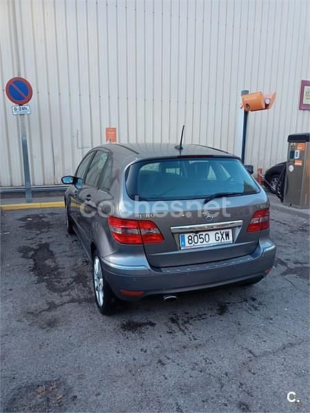 Gris / plata Usado 2010 Mercedes B180 Monovolumen | 5000 € (Buen precio) - Imagen 1/4