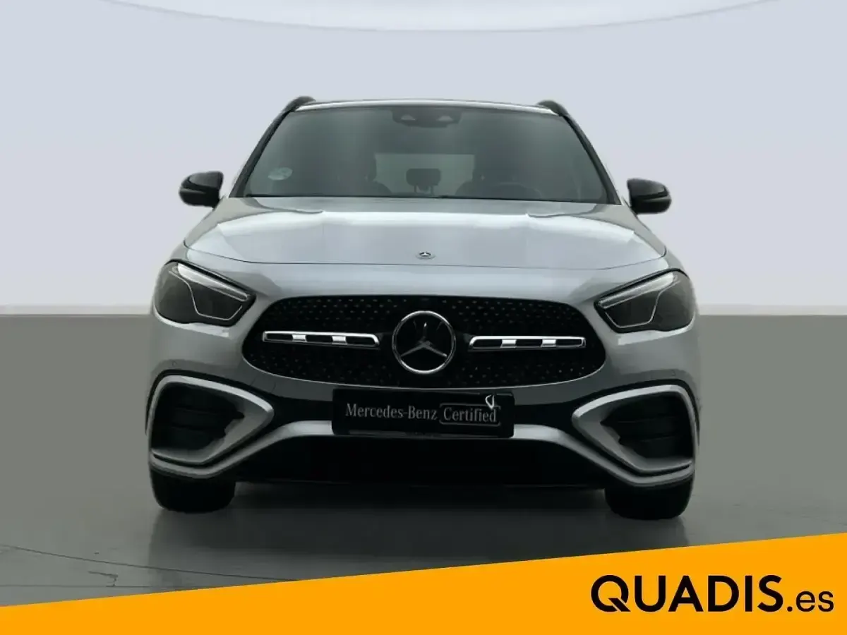 Usado Mercedes GLA220 190 CV (139 kW) 2025 Gris plata SUV