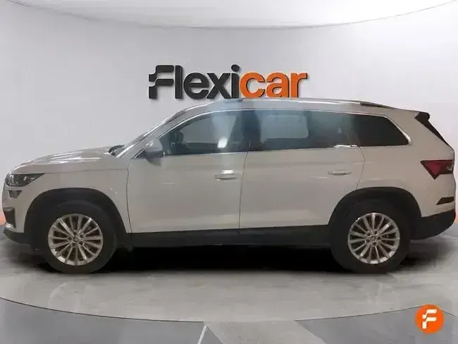 Usado Skoda Kodiaq Ambition 150 CV (110 kW) 2024 Blanco SUV